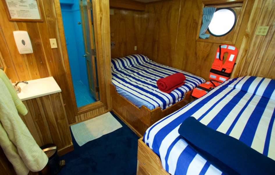 Master cabin 2 MV Yemaya